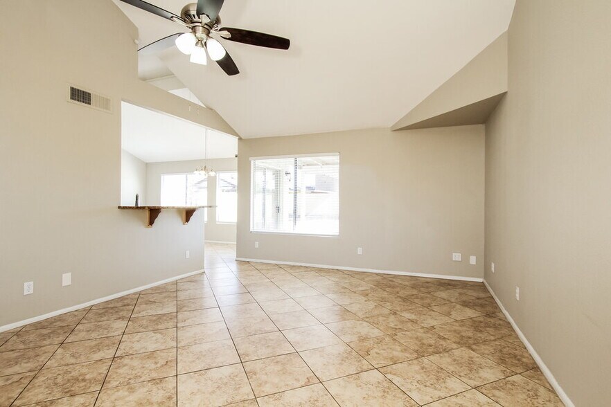 Building Photo - 20631 N 22nd Ave