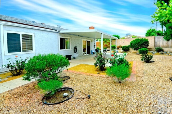 Building Photo - 13142 Reedley St