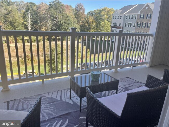 Building Photo - 7977 Independence Dr