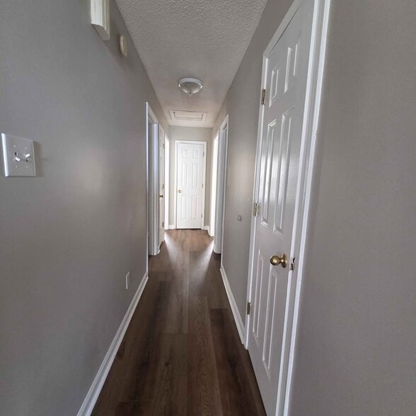 Building Photo - 2583 Faxon Ave