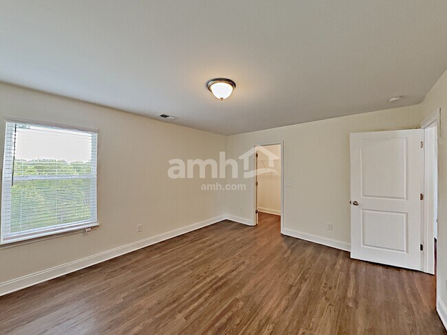 Building Photo - 1110 Merlot Ct