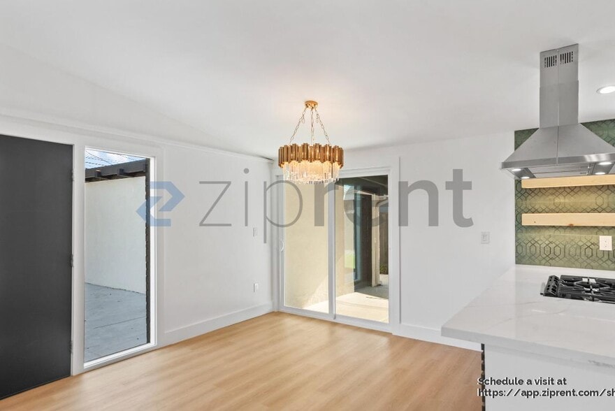 Building Photo - 28023 Tampa Ave