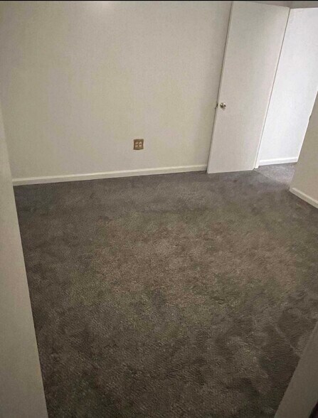 Building Photo - 6104 Peggyanne Ct