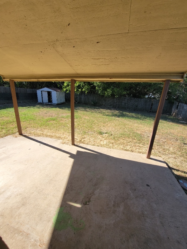 Building Photo - 704 Atkinson Ave