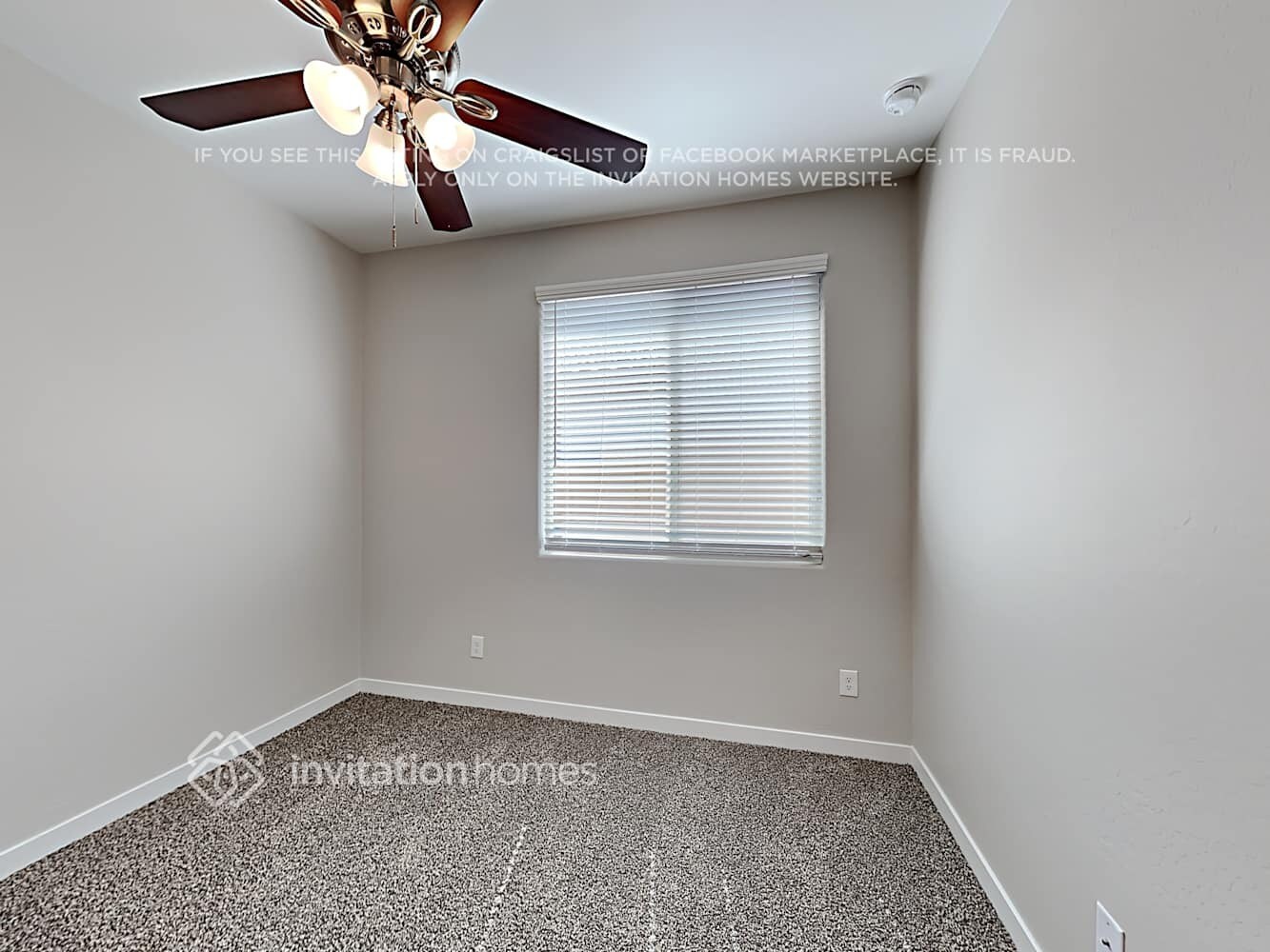 Building Photo - 18822 W Canterbury Dr