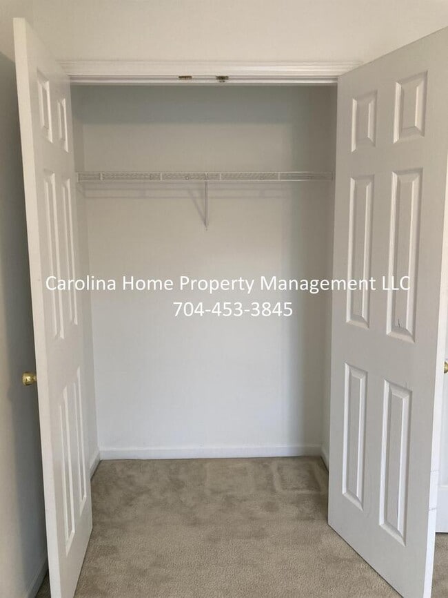 Building Photo - 7487 Pilot Cove Ct