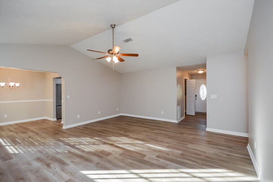 Building Photo - 9162 S Sterling Lakes Dr