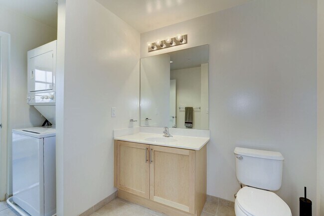 Building Photo - Luxurious Fully Furnished 2BR in the Heart of Mount Vernon Triangle!
