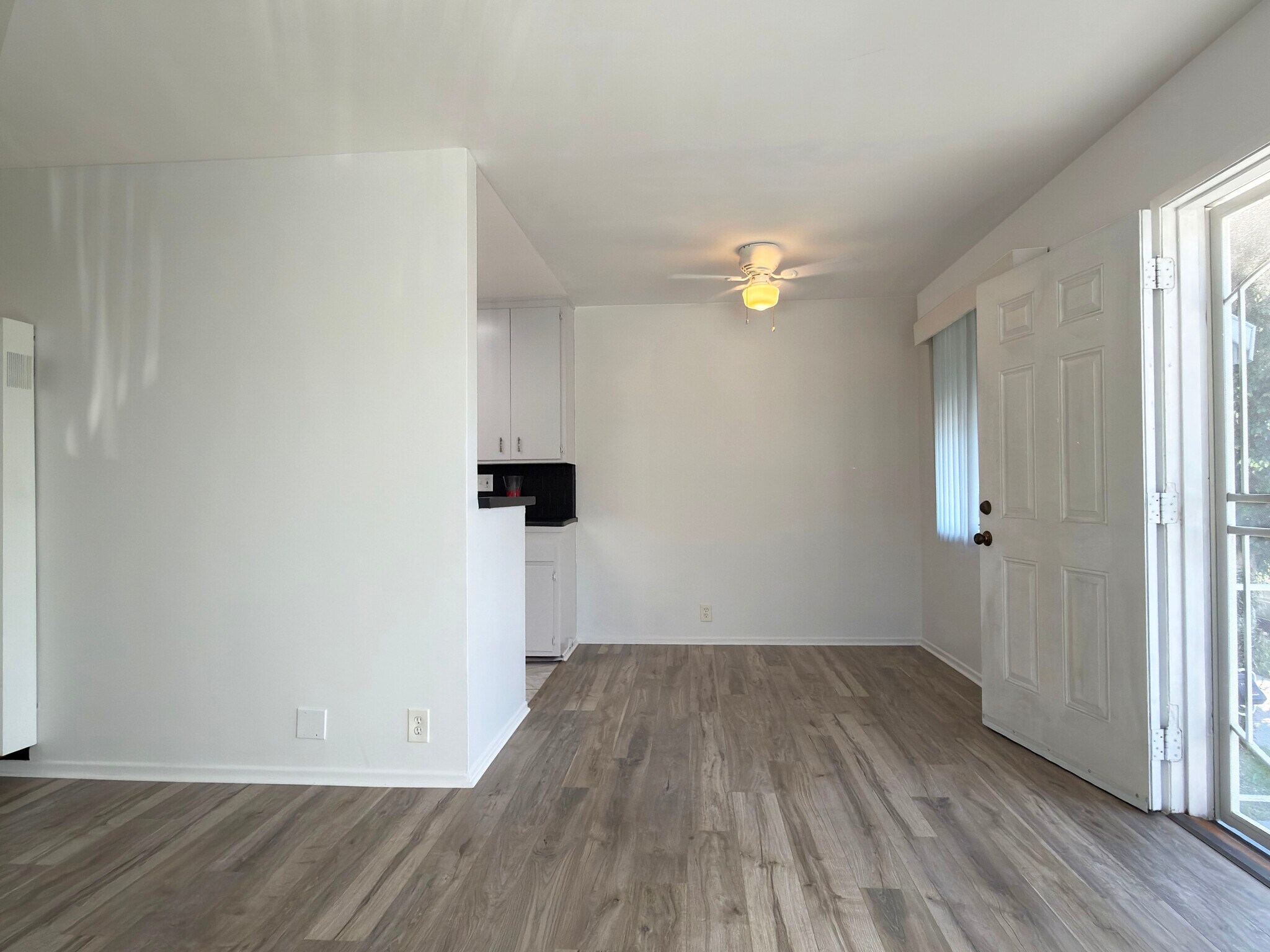 Building Photo - 1892 Cedar Ave