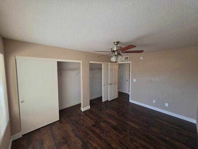 Building Photo - Welcome Home To Canyon Willow