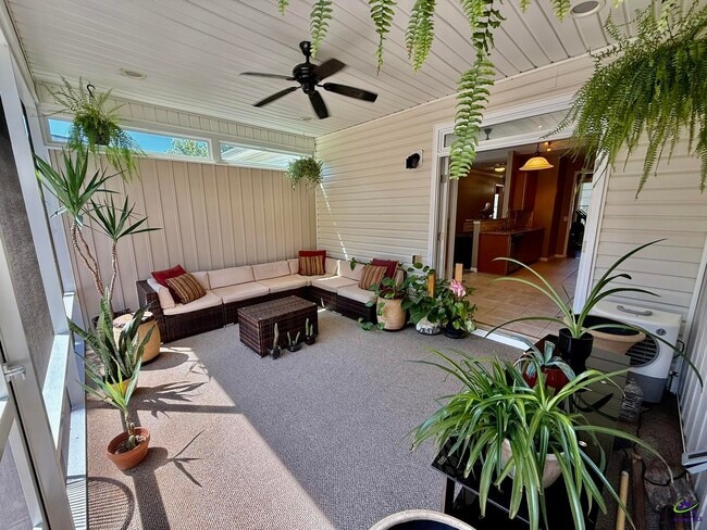 Building Photo - 227 Hearthwood Dr