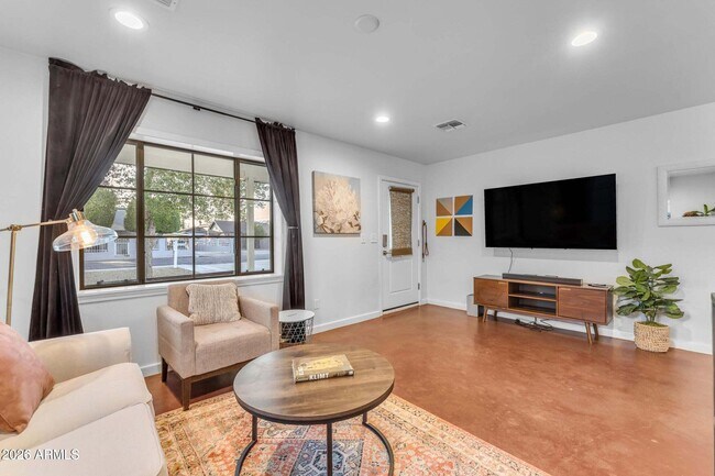 Building Photo - 2209 N 23rd St