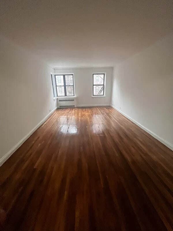 Building Photo - 500 W