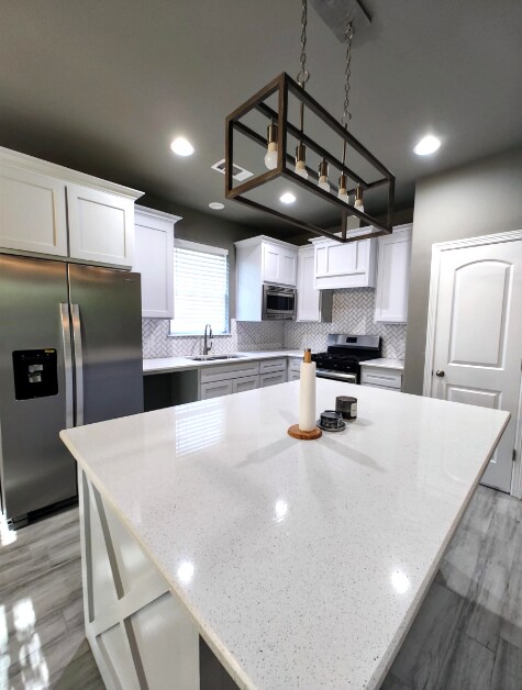 Building Photo - 7855 San Carlos St