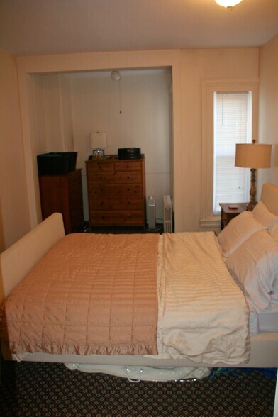 bedroom - 96 Highland St