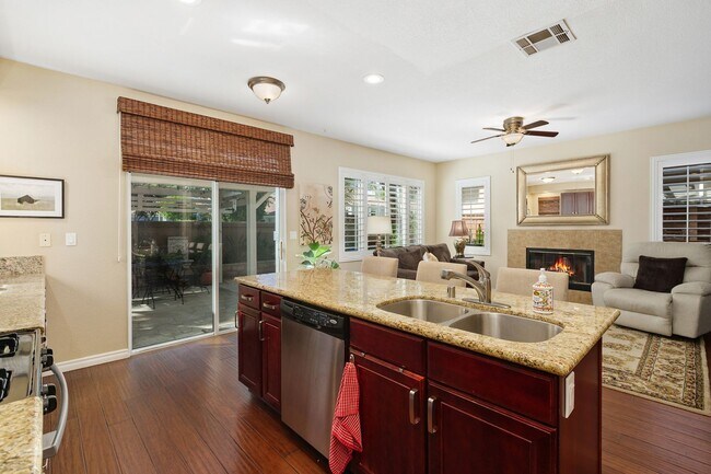 Building Photo - Meticulously Maintained Home in Temeku Hills, 4br/3ba, 3 Car Garage, 1981 sqft. + Enclosed Sunroo...