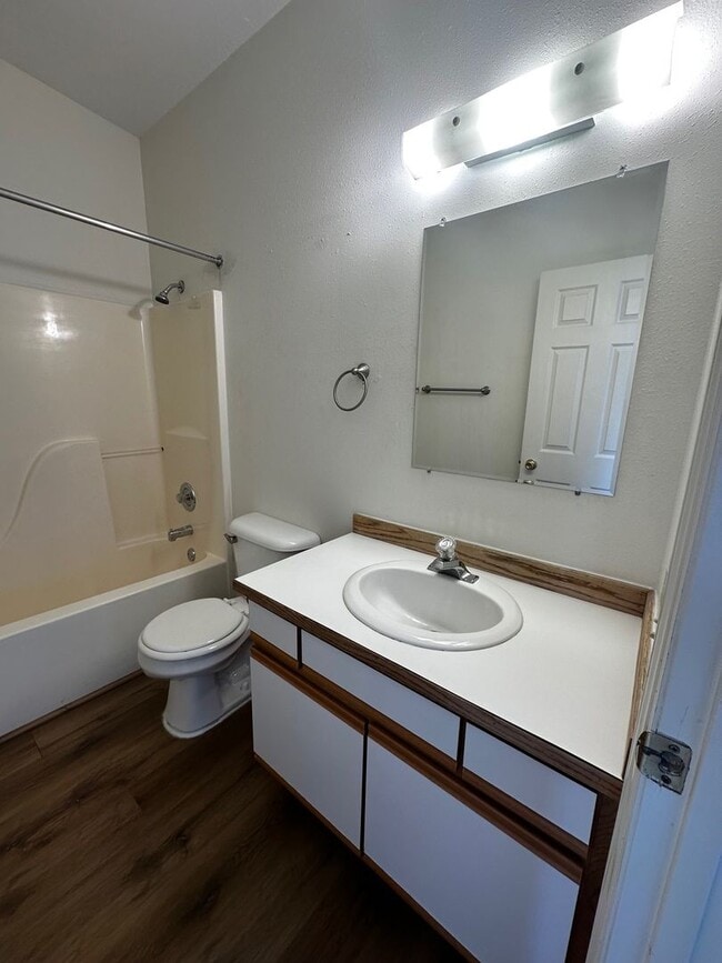 Building Photo - 43 N 25th Ave