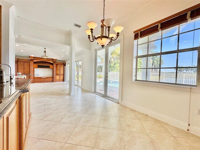 Building Photo - 5023 NW 94th Doral Pl