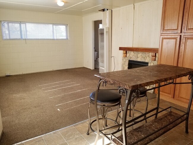 Building Photo - 166 Ponderosa Dr