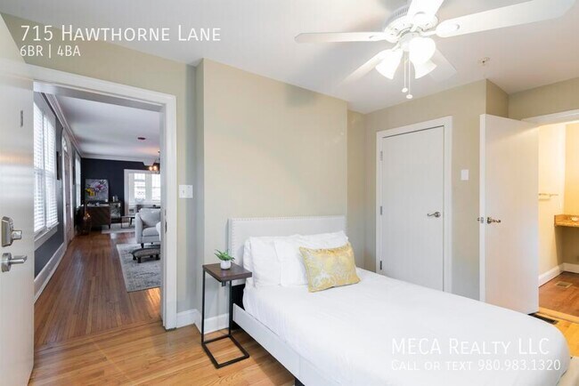 Building Photo - 715 Hawthorne Ln