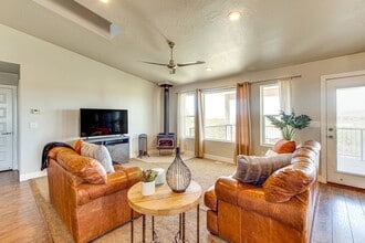 Building Photo - 48 S Cimarron Cir