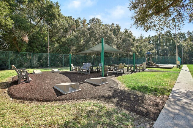 Building Photo - Meridian Luxury Condominiums