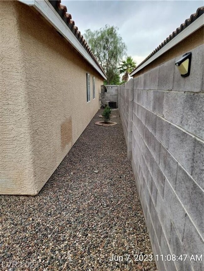 Building Photo - COMING SOON -- Ready no later than end of July