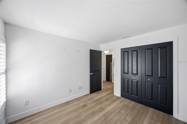 Building Photo - 13025 Village Chase Cir