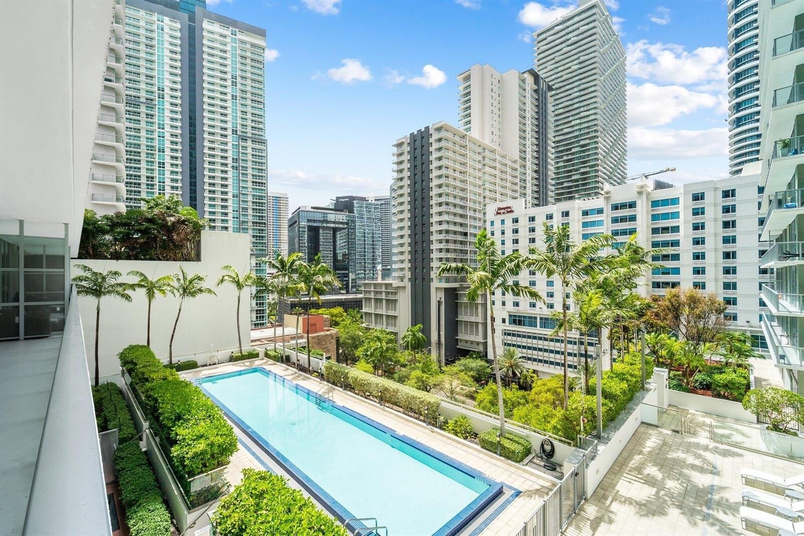 Building Photo - 1111 SW 1st Ave