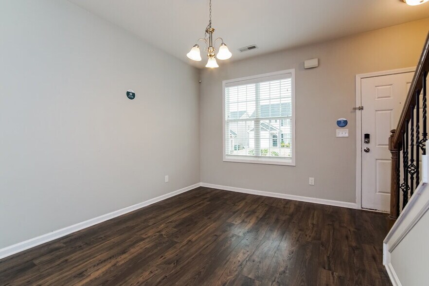 Building Photo - 98 Pumpkin Hill Ridge