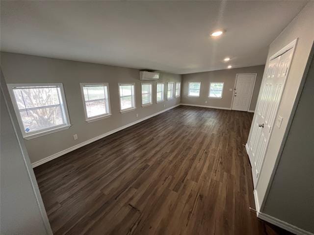 Building Photo - 712 Dewberry St