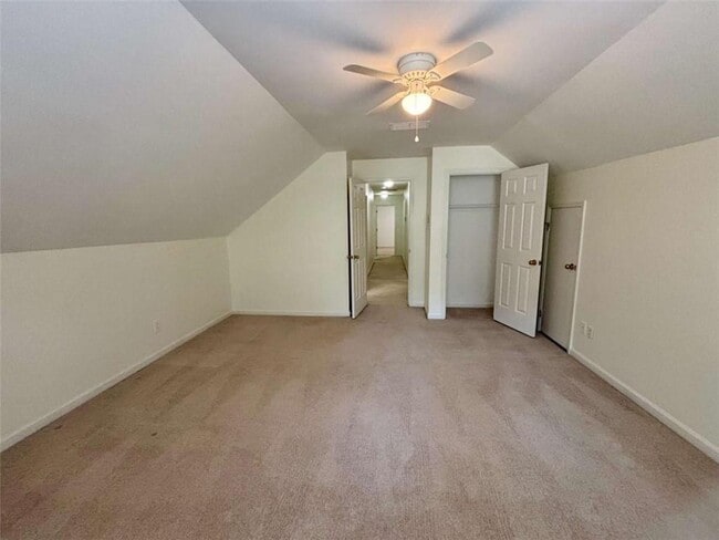 Building Photo - 4160 Creekwood Dr