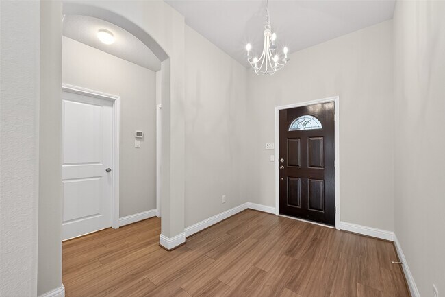 Building Photo - 9914 Deborah Colony Ln