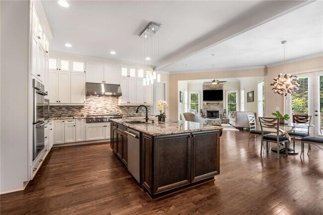 Building Photo - 6552 Long Acres Dr