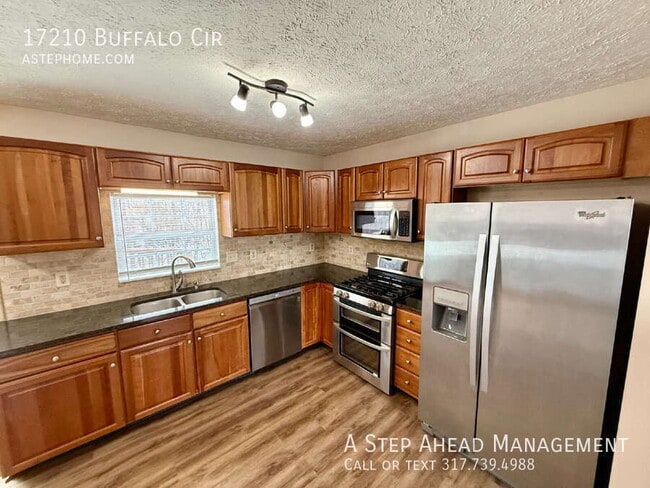 Building Photo - 17210 Buffalo Cir