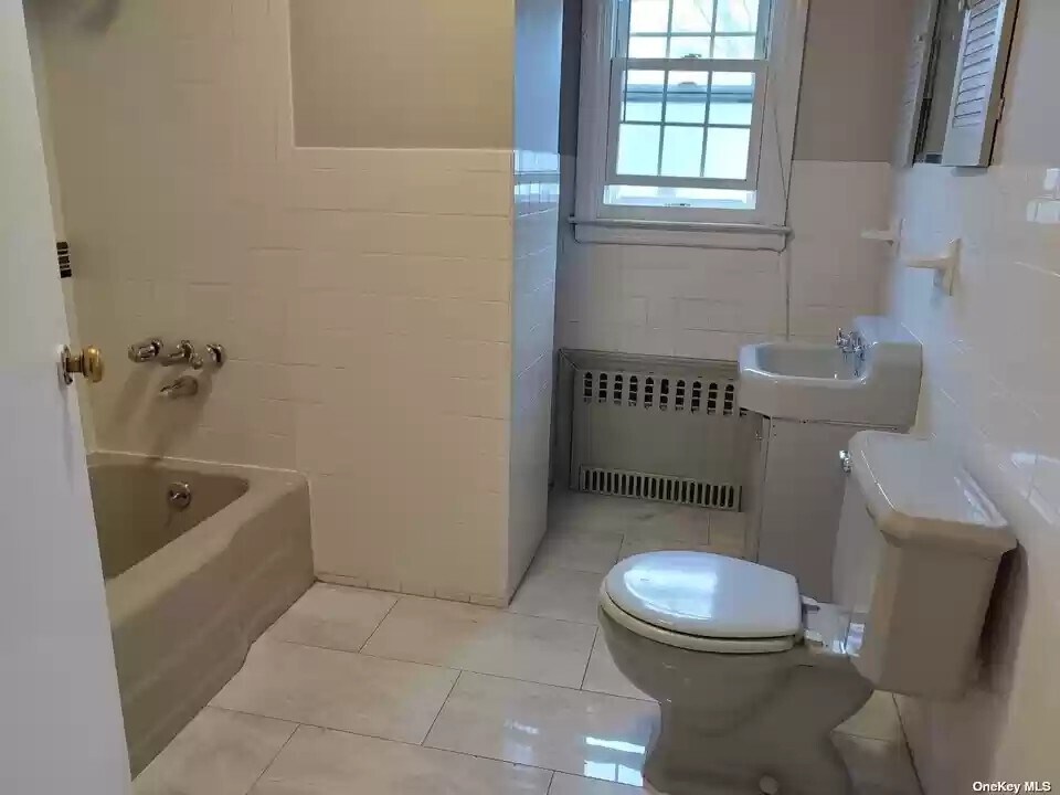 Building Photo - 8640 235th Ct