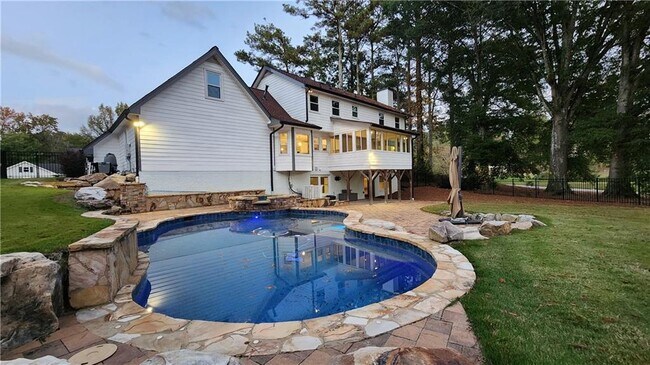 Building Photo - 3250 Indian Hills Dr