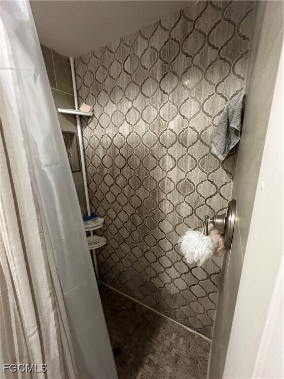 Building Photo - 2330 SE 8th Terrace