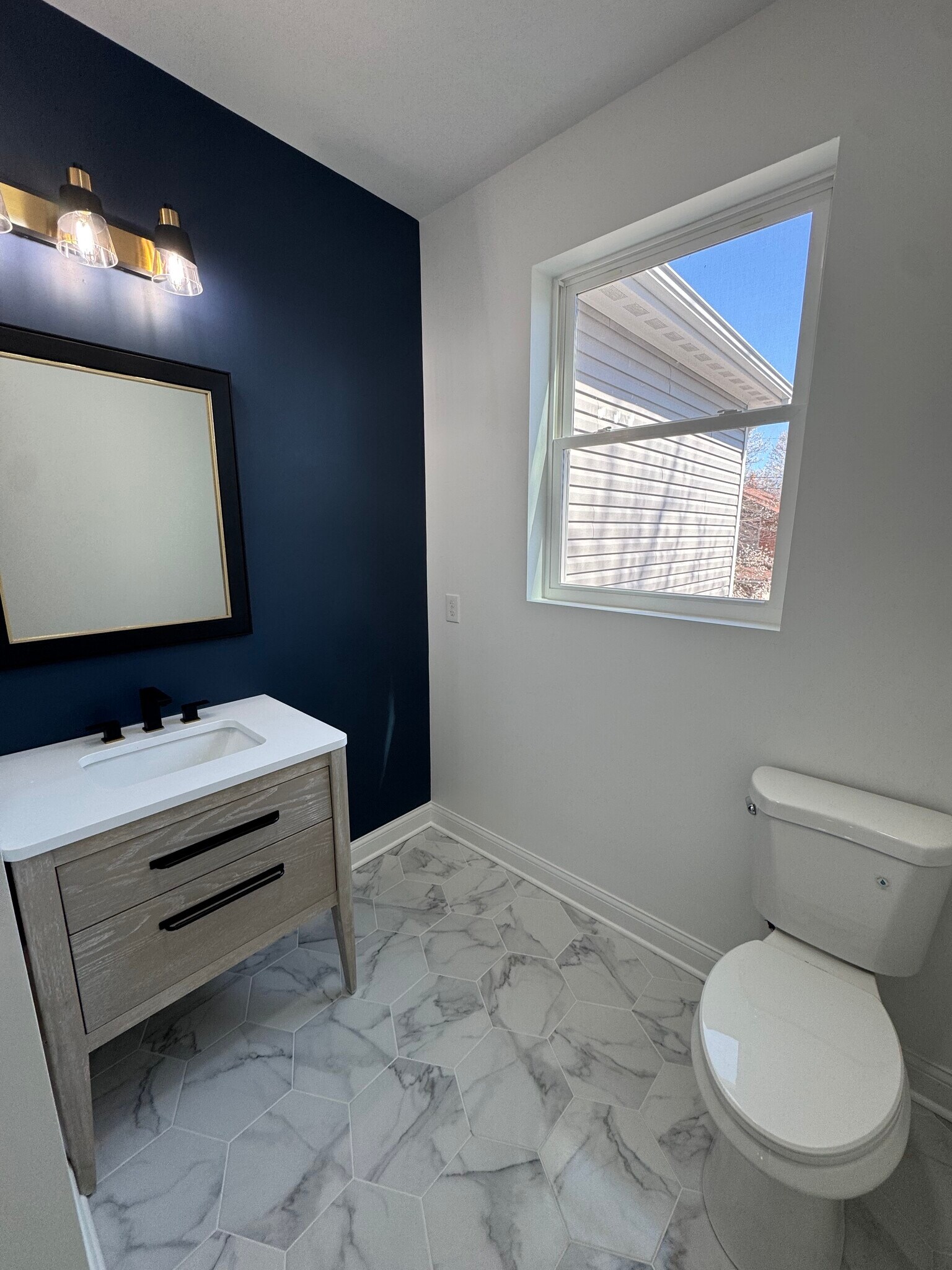 Building Photo - 963 Heyl Ave