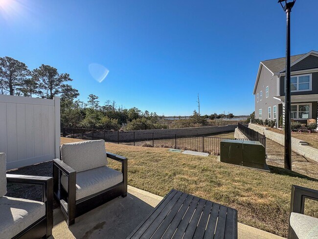 Building Photo - B6760 ( tenant break lease 5/12/26)