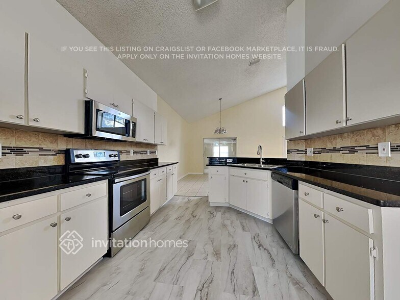 Building Photo - 1605 Elk Spring Dr