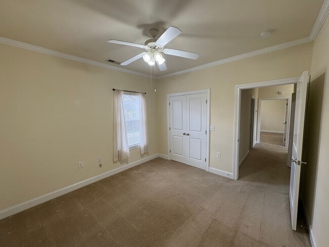 Building Photo - For Rent