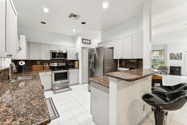 Building Photo - 7349 Oakboro Dr