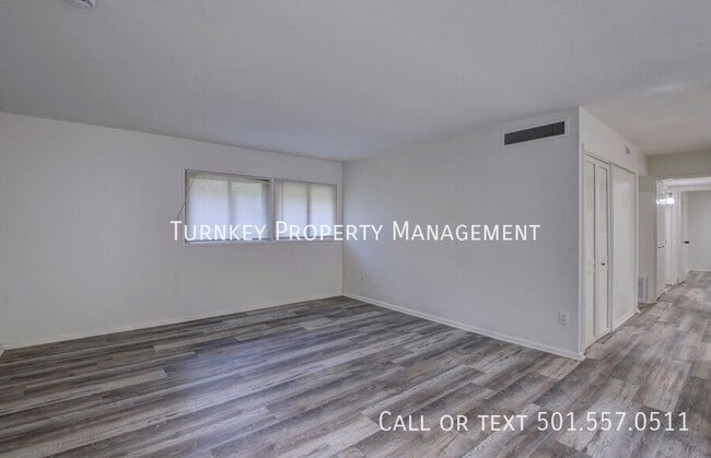 Building Photo - 76 S Meadowcliff Dr