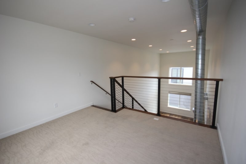 Building Photo - 60 Elderberry Loop