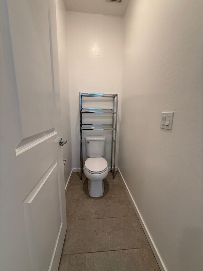 Building Photo - 17760 W Cassia Way