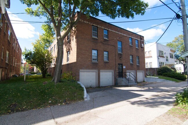 Building Photo - 3707 Grand