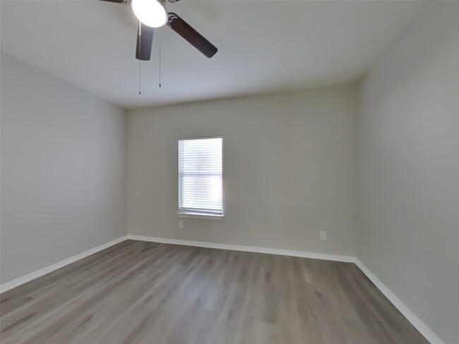 Primary Photo - 21214 Peachvine Ln