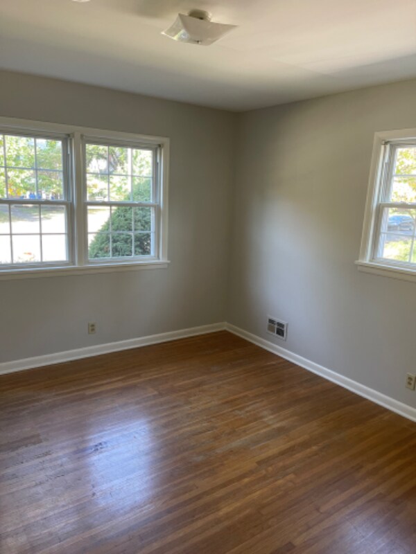 Building Photo - 2100 Alta Ave