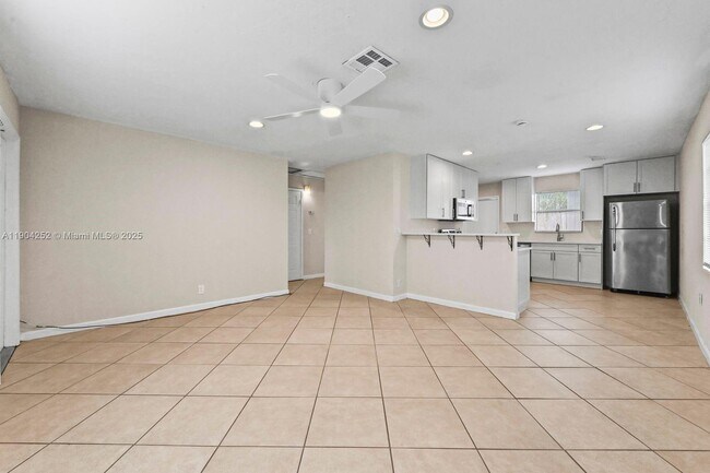 Building Photo - 3810 92nd Ln N